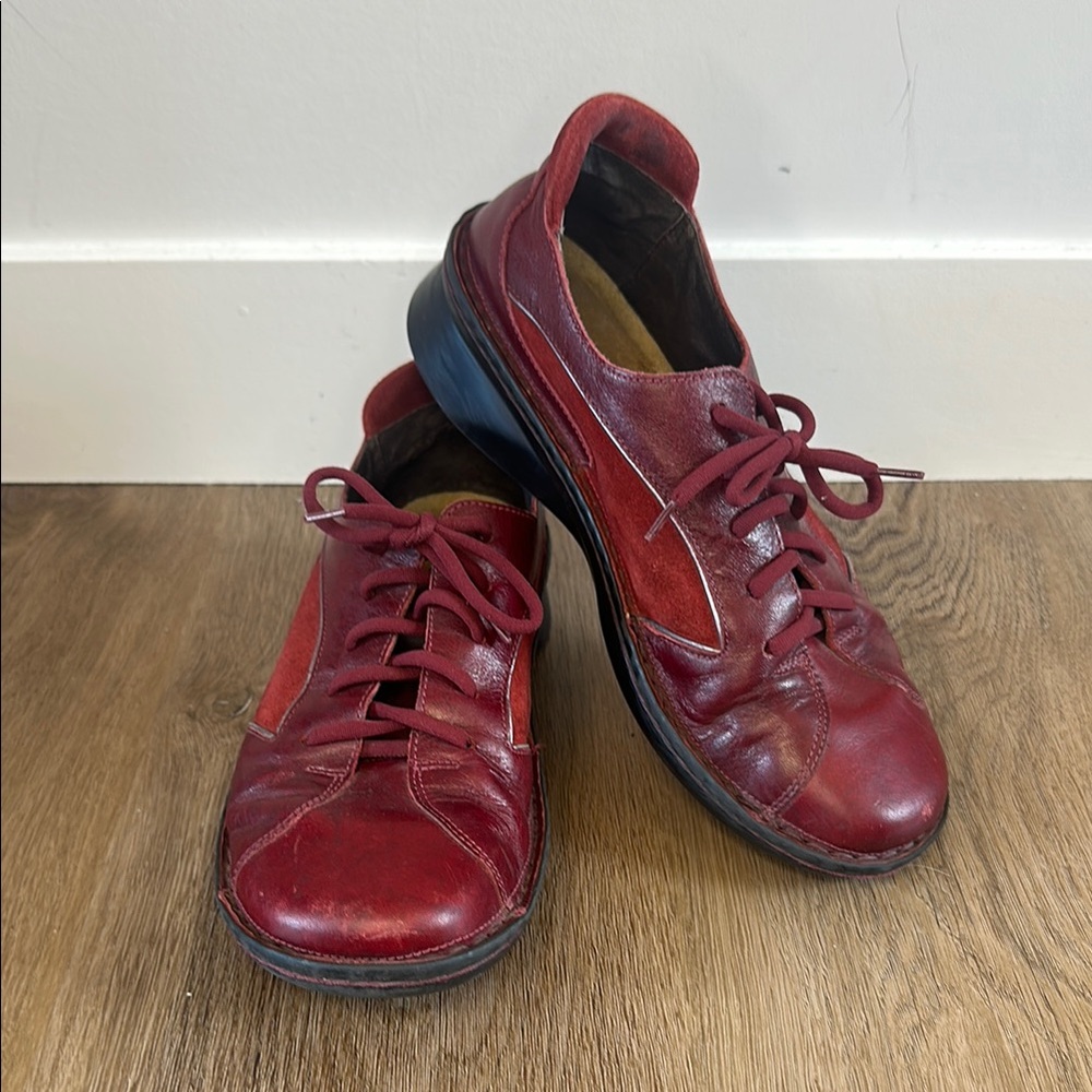 NAOT Red Shoes Size 38 ( US 7.5-8) Leather & Suede Lace Up Kumara